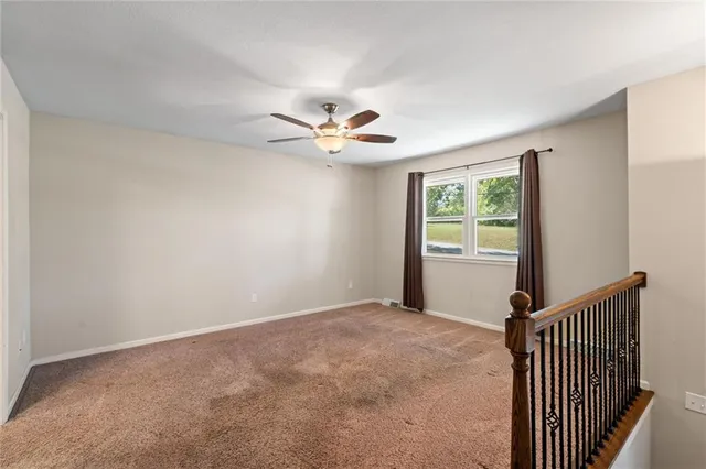 $299,950 | 233 North 134th Street, Bonner Springs, KS 66012