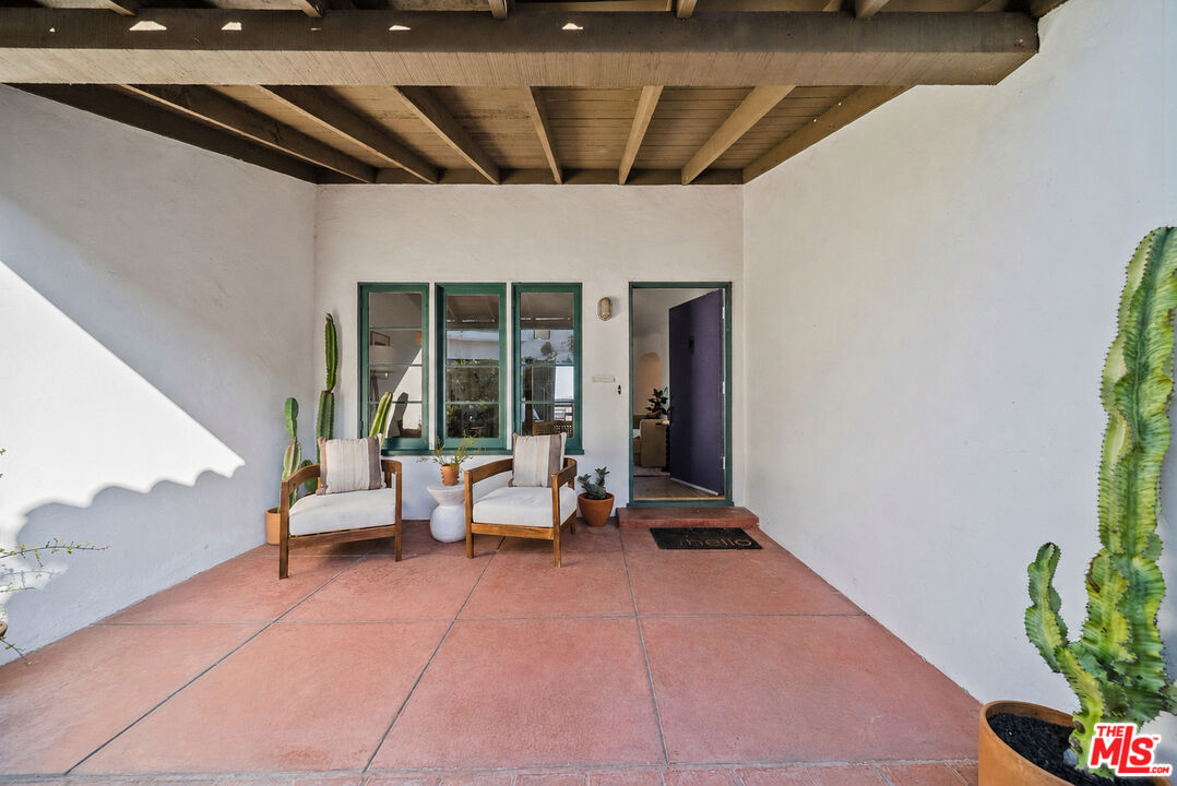 5260 Raber Street Los Angeles, CA 90042 - Photo 4 of 55