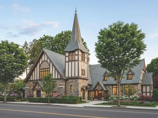 $2,500,000 | 201 Freeman Street, Unit A7, Brookline, MA 02446