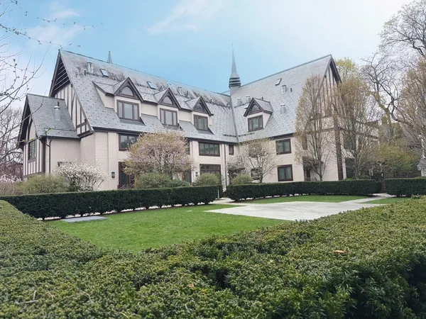 $2,500,000 | 201 Freeman Street, Unit A7, Brookline, MA 02446