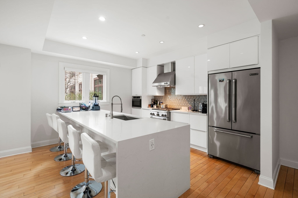 201 Freeman Street, Unit A7 Brookline, MA 02446 - Photo 6 of 18