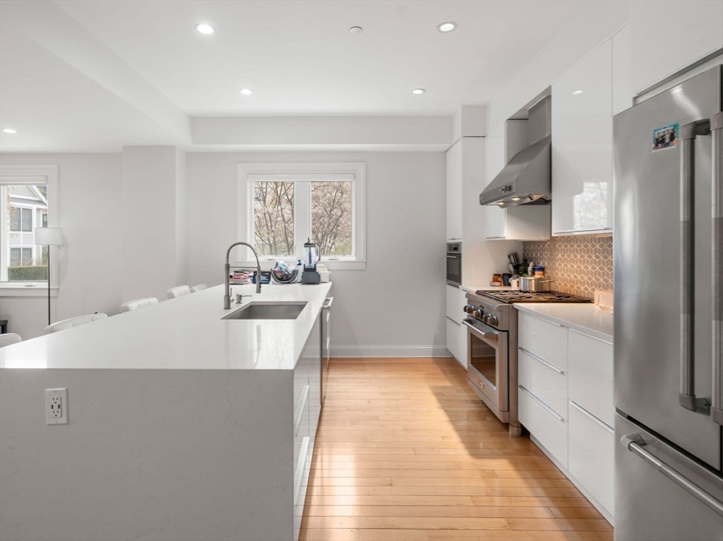 201 Freeman Street, Unit A7 Brookline, MA 02446 - Photo 7 of 18