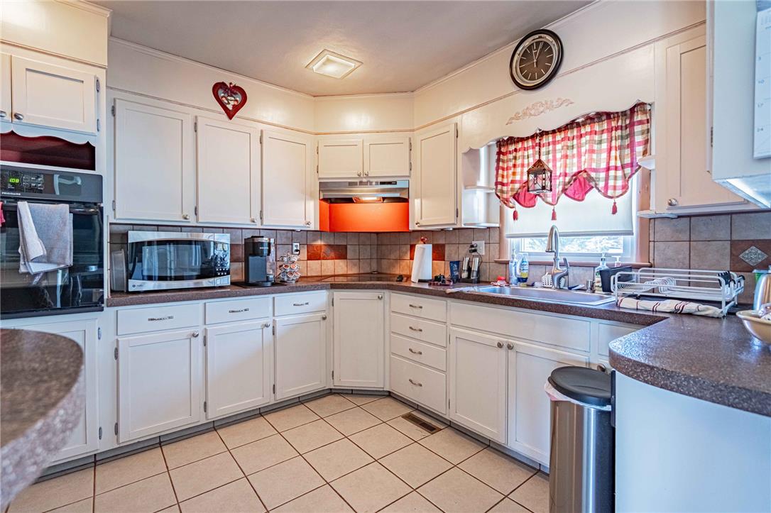 579 Cherry Road Northampton, PA 18067 - Photo 19 of 57 Functional kitchen with ample cabinetry and generous counter space for meal preparation.