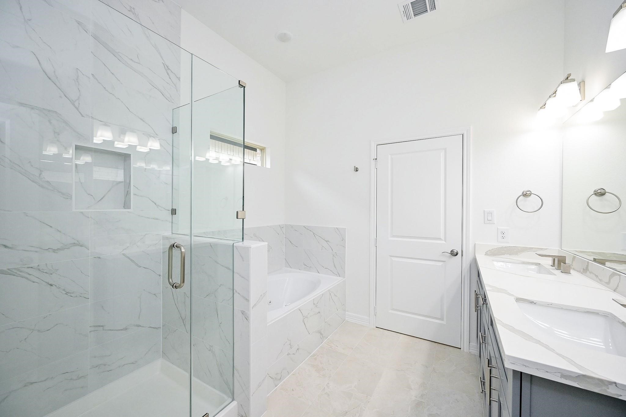 9710 Champion Heavens Dr Spring Spring, TX 77379 - Photo 12 of 21 PRIMARY BATHROOM