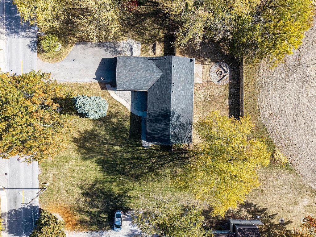 326 West Spring Street Bluffton, IN 46714 - Photo 7 of 31