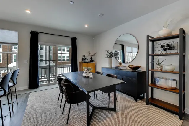 $469,500 | 187 Canterbury Way, Unit 3D, Lake Zurich, IL 60047