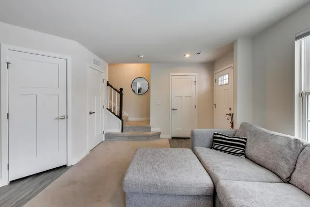 $469,500 | 187 Canterbury Way, Unit 3D, Lake Zurich, IL 60047