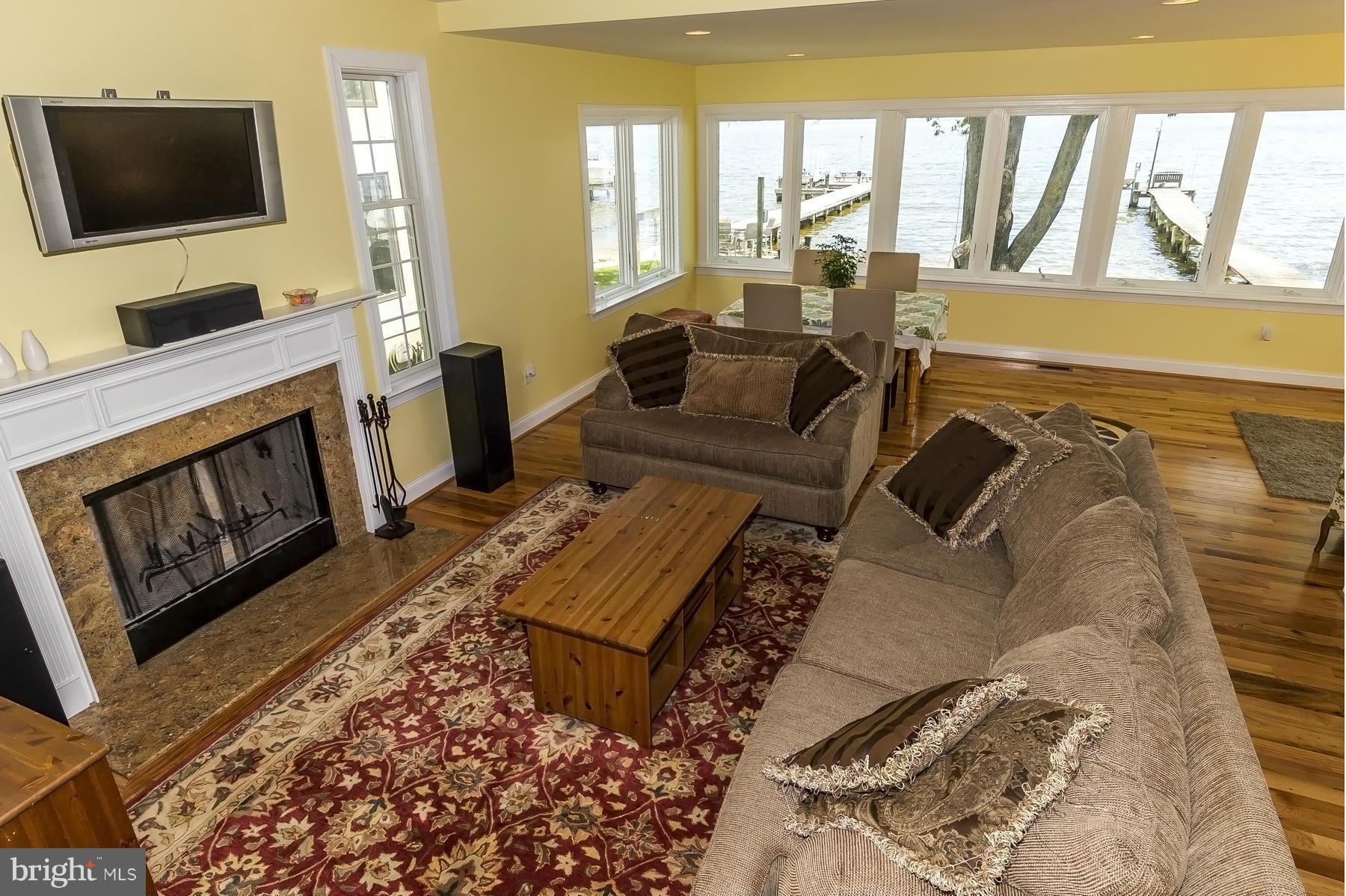 793 Riverside Drive Arnold, MD 21012 - Photo 9 of 29 Family Room has water views.