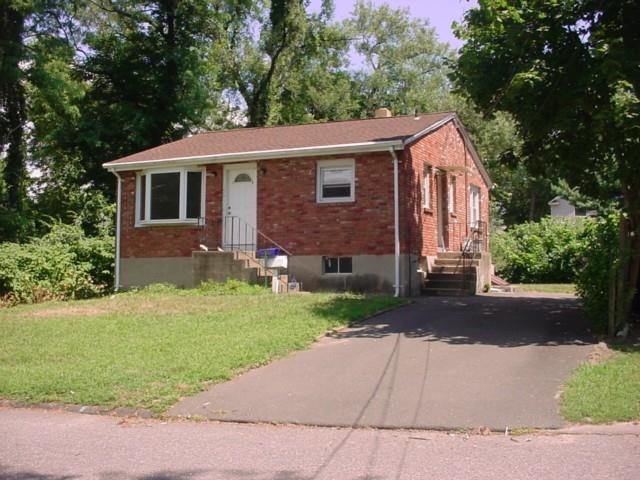 142 Rutland Avenue Fairfield, CT 06825 - Photo 1 of 1