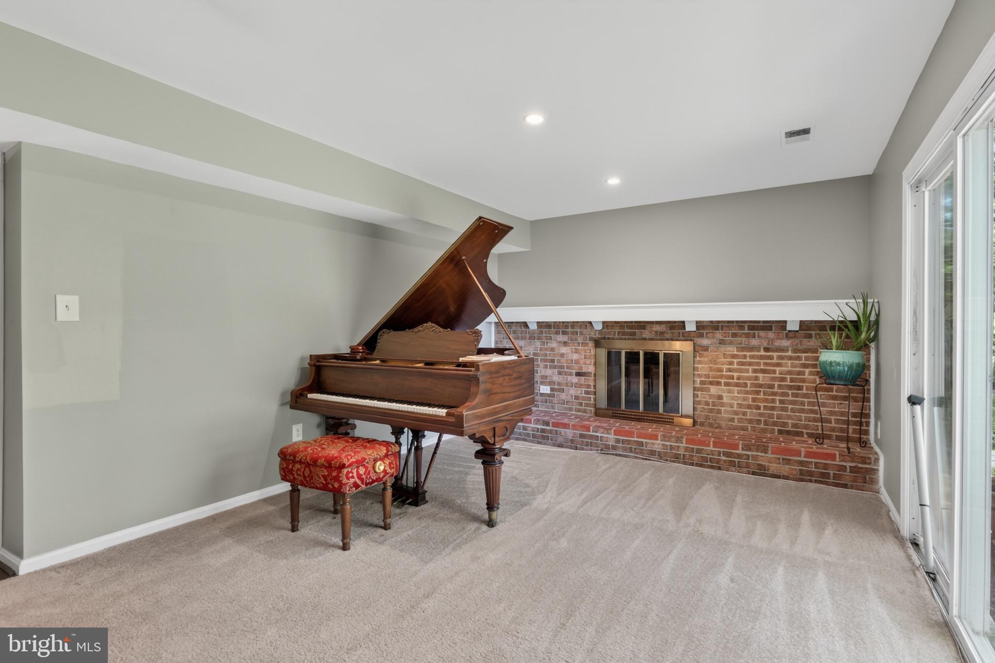 4525 Flintstone Road Alexandria, VA 22306 - Photo 29 of 40