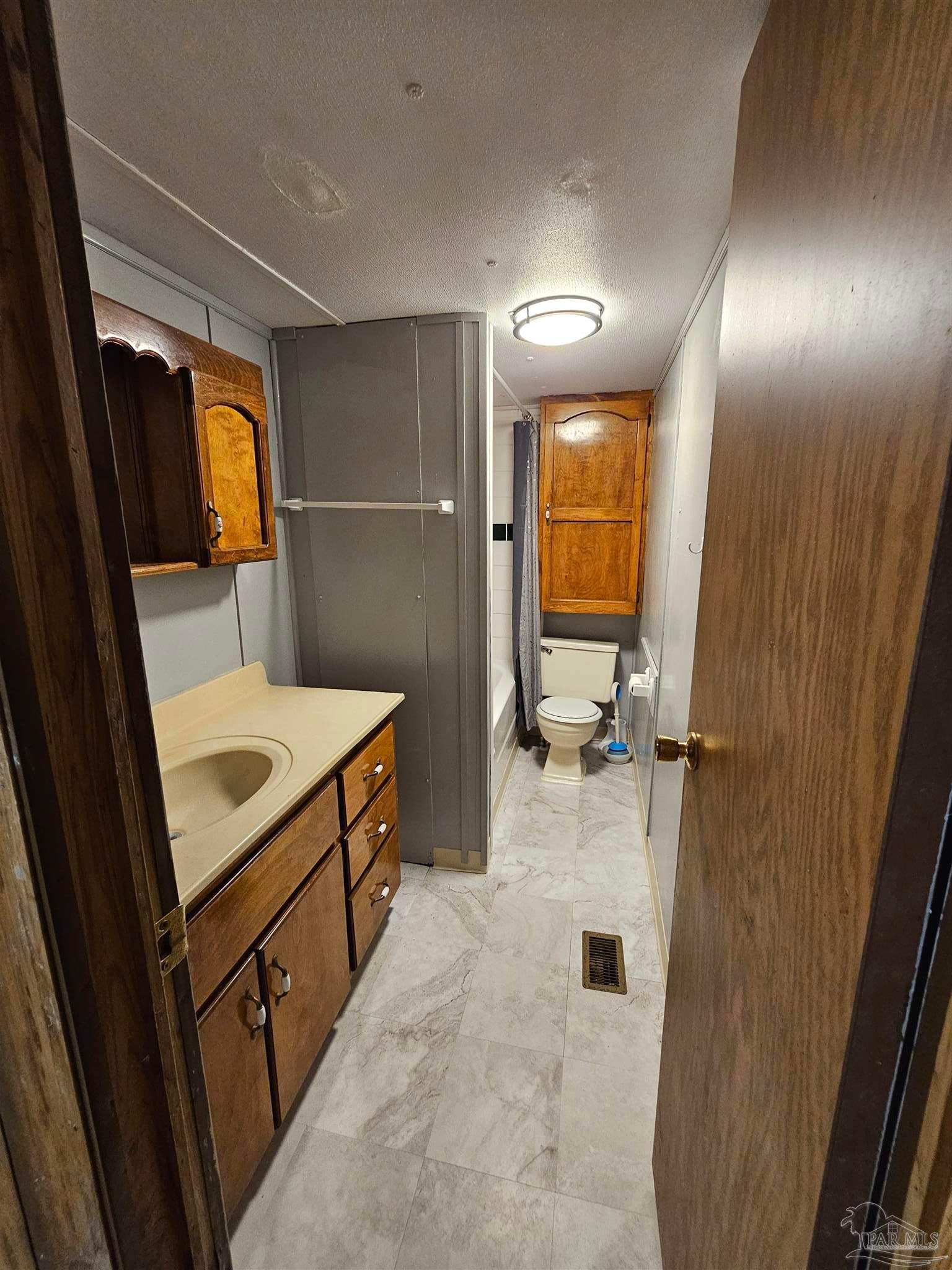 5131 West Spencer Field Road Pace, FL 32571 - Photo 12 of 16 Gallery Image 12