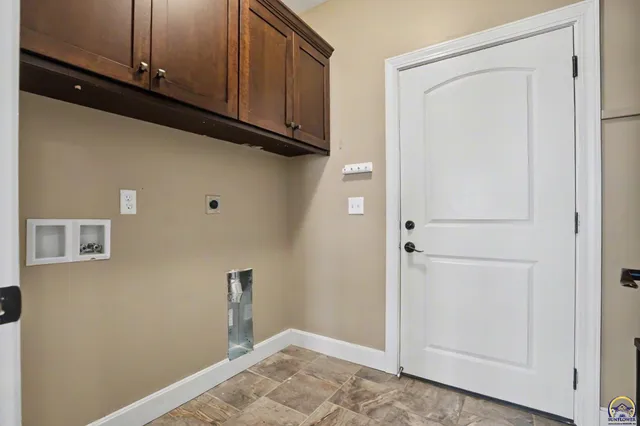 $495,000 | 2740 Coneflower Court, Lawrence, KS 66047