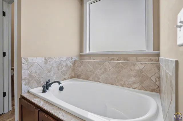 $495,000 | 2740 Coneflower Court, Lawrence, KS 66047