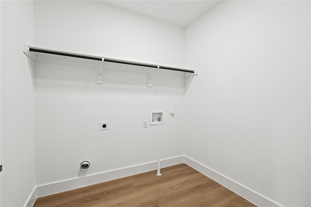 2820 Barnes Bridge Road Dallas, TX 75228 - Photo 26 of 29 a view of a small space