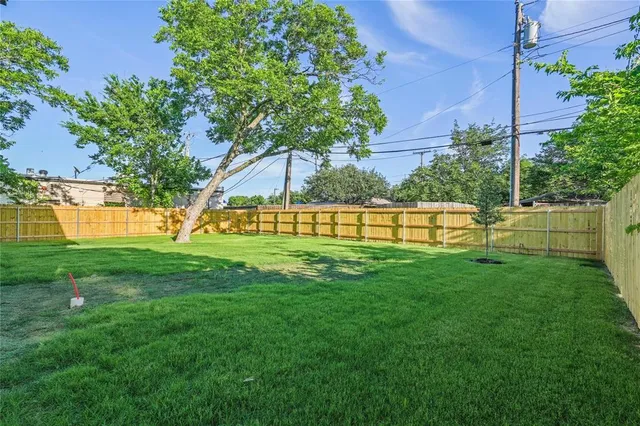 $3,000 | 2820 Barnes Bridge Road, Dallas, TX 75228