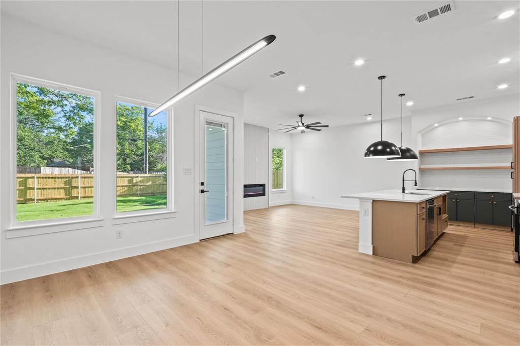 2820 Barnes Bridge Road Dallas, TX 75228 - Photo 9 of 29 Dining Area