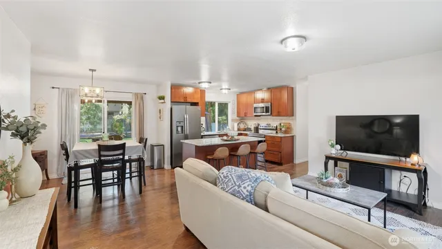 $489,900 | 19511 Southeast 265th Street, Covington, WA 98042