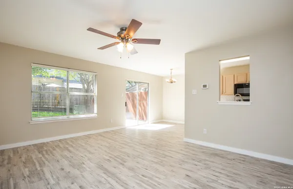 $1,725 | 6034 Gaelic, San Antonio, TX 78240