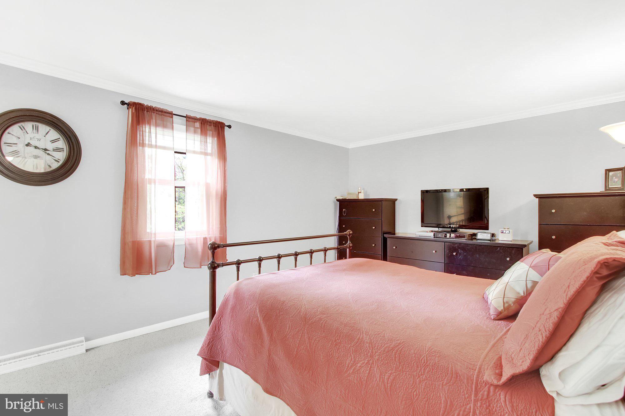 1318 Greenbriar Road York, PA 17404 - Photo 17 of 33 Gallery Image 17