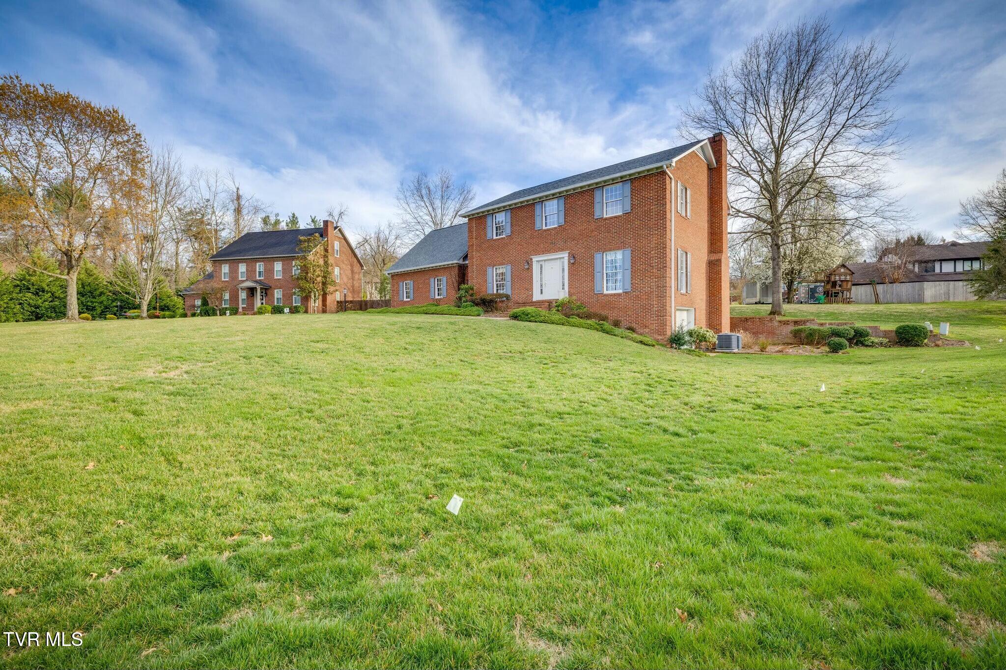 2017 Springfield Avenue Kingsport, TN 37664 - Photo 3 of 69 tempImageWxNg61