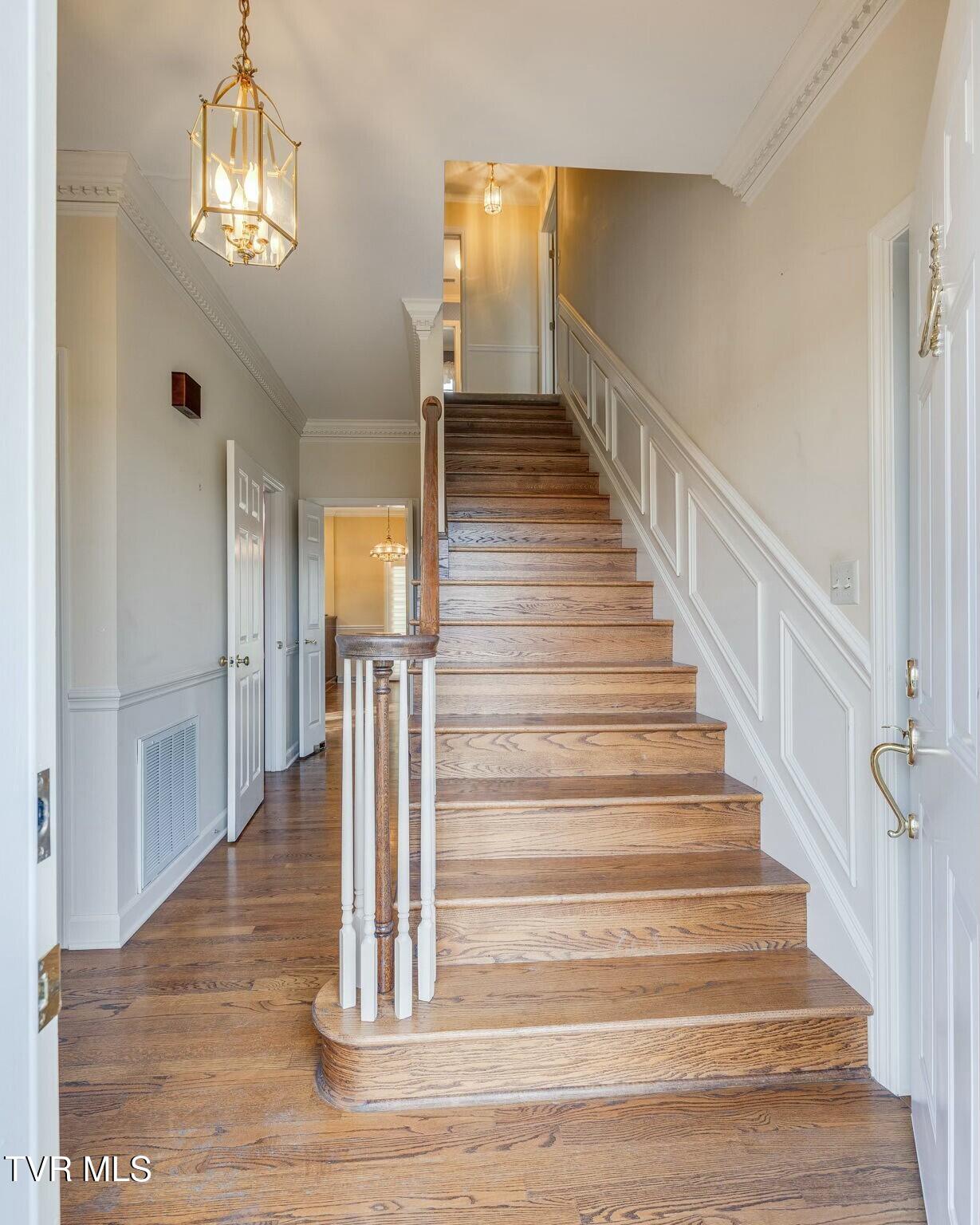 2017 Springfield Avenue Kingsport, TN 37664 - Photo 5 of 69 tempImagedGxJbz