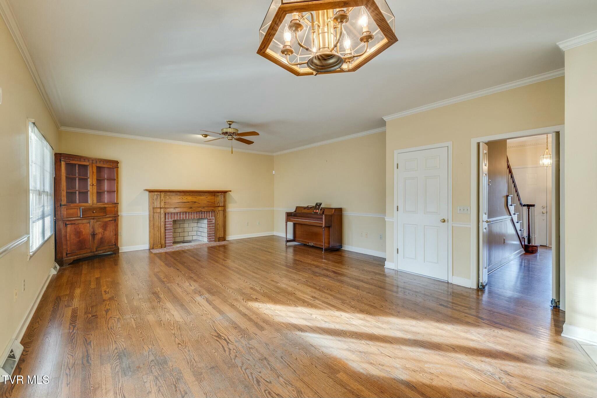 2017 Springfield Avenue Kingsport, TN 37664 - Photo 10 of 69 tempImageVqb13r