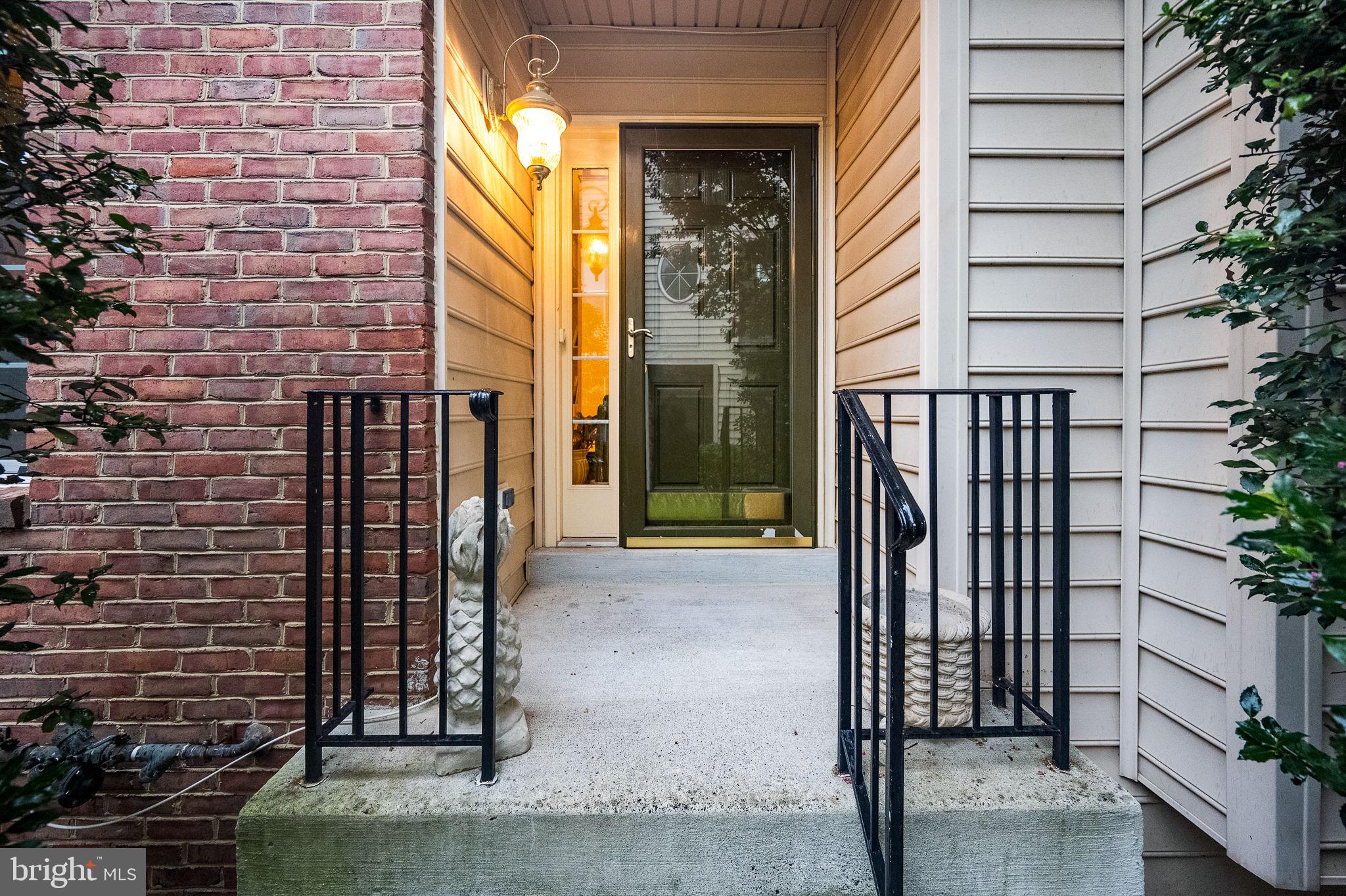 43262 Baltusrol Terrace Ashburn, VA 20147 - Photo 4 of 35