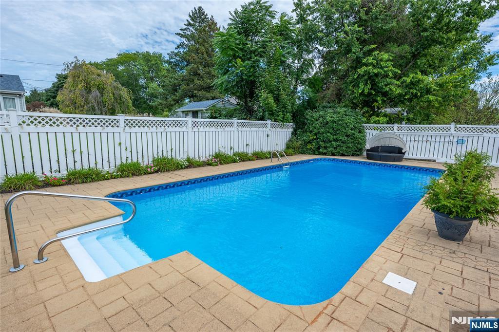 1555 Ratzer Road Wayne, NJ 07470 - Photo 40 of 47 Gallery Image 40