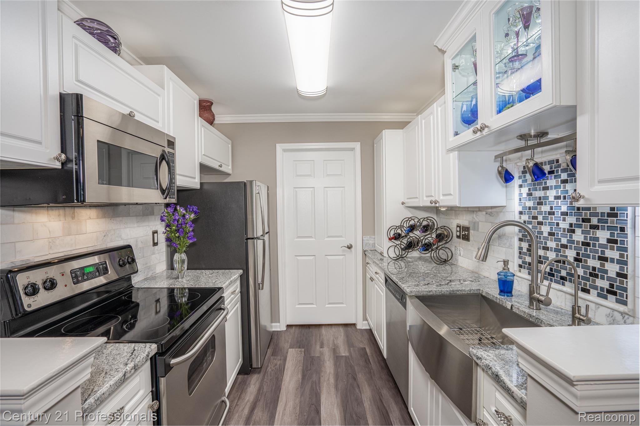 3591 Tremonte Circle, Unit 318 Rochester, MI 48306 - Photo 17 of 56 3591 Tremonte Cir OCT-11.jpg
