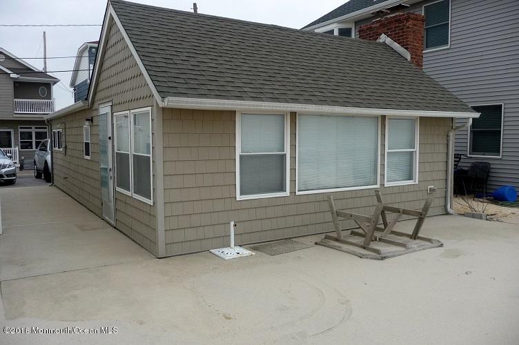 3050 Ocean Road Lavallette, NJ 08735 - Photo 5 of 15 P1060023