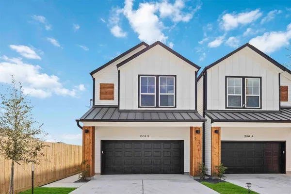 $2,800 | 3504 Caplin Street, Unit B, Houston, TX 77026