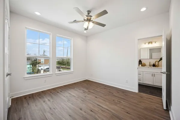 $2,800 | 3504 Caplin Street, Unit B, Houston, TX 77026