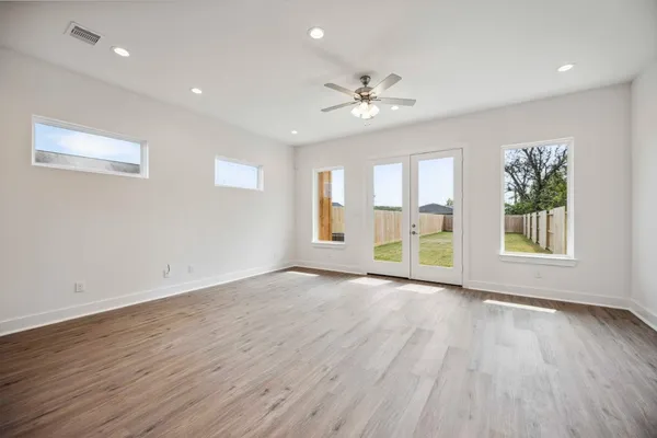 $2,800 | 3504 Caplin Street, Unit B, Houston, TX 77026