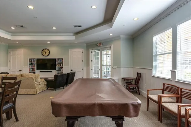 a view of a yard in front of house