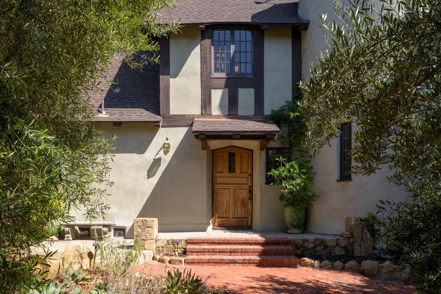 520 Foothill Road Ojai, CA 93023 - Photo 35 of 45 a front view of a house with a yard