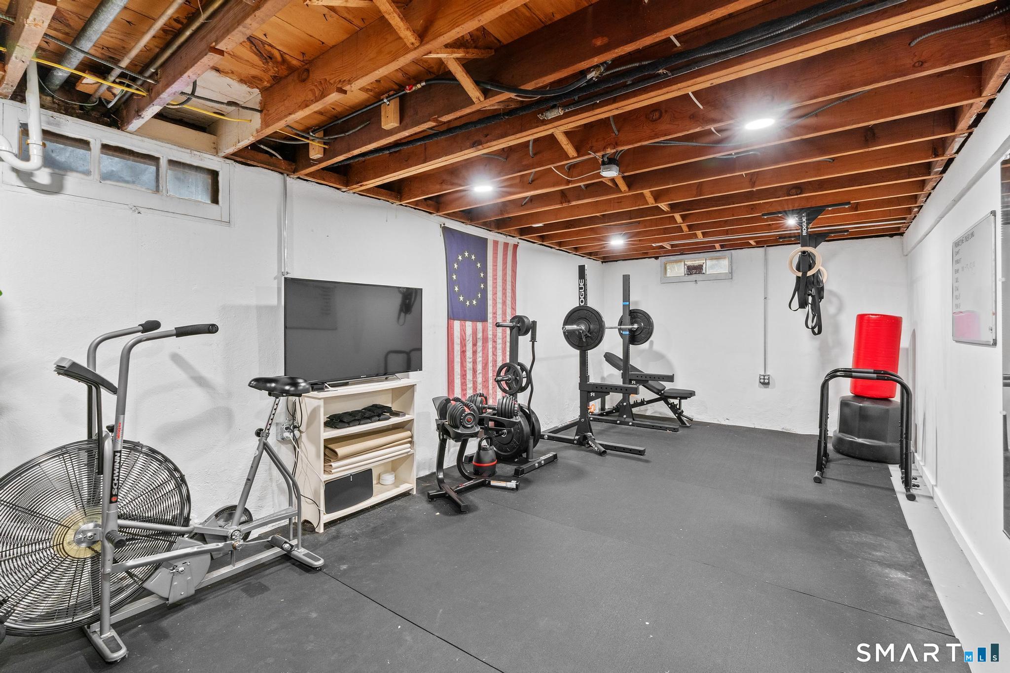 40 Fairlee Road West Hartford, CT 06107 - Photo 34 of 40