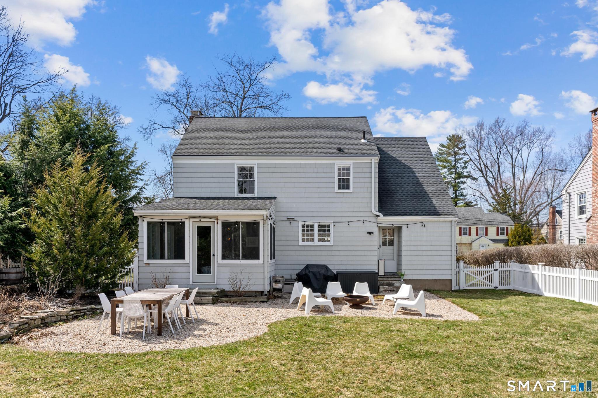 40 Fairlee Road West Hartford, CT 06107 - Photo 38 of 40