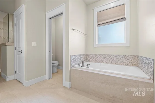 $899,990 | 6052 West Venetian Drive, Eagle, ID 83616