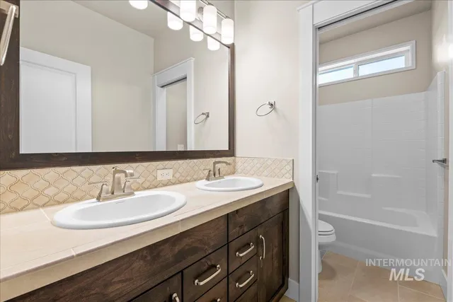 $899,990 | 6052 West Venetian Drive, Eagle, ID 83616