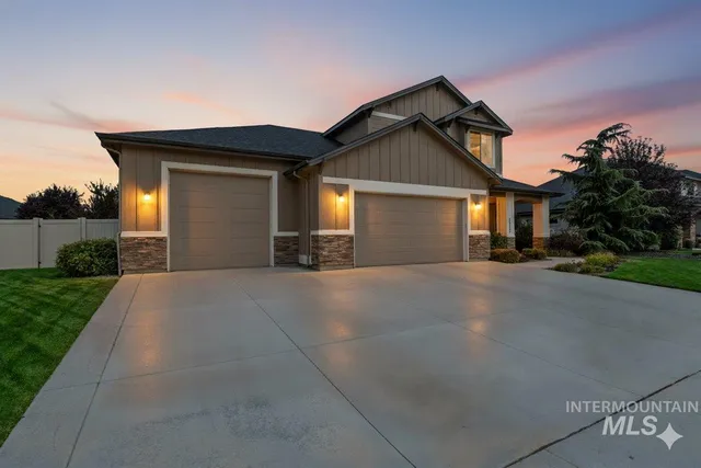 $899,990 | 6052 West Venetian Drive, Eagle, ID 83616