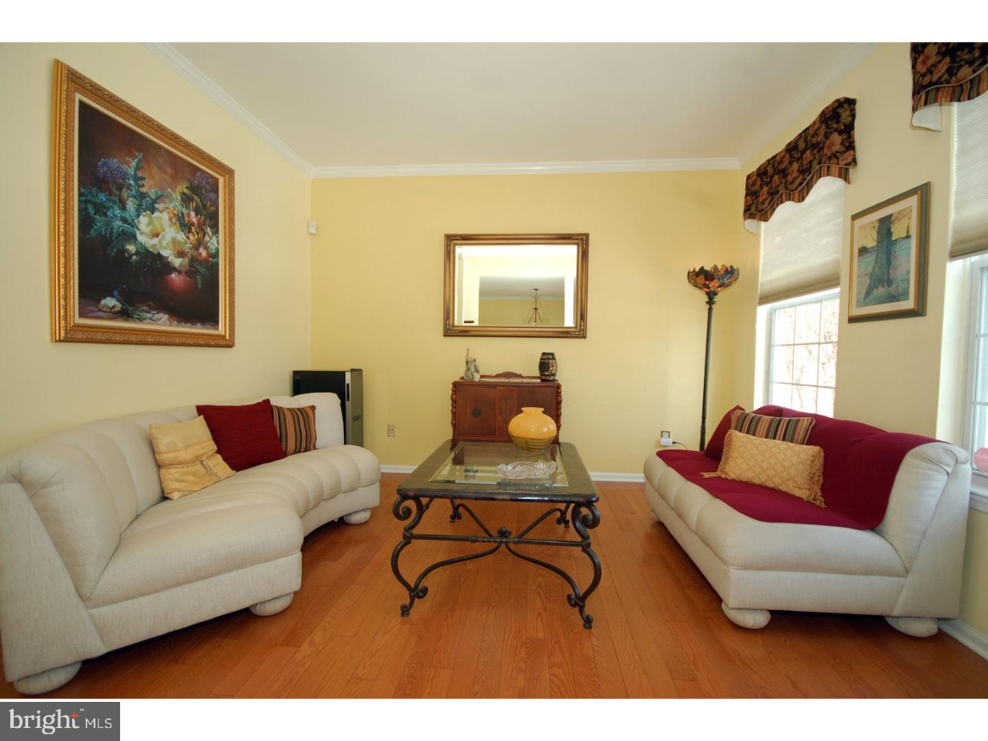 32 Keswick Road East Windsor, NJ 08520 - Photo 2 of 22