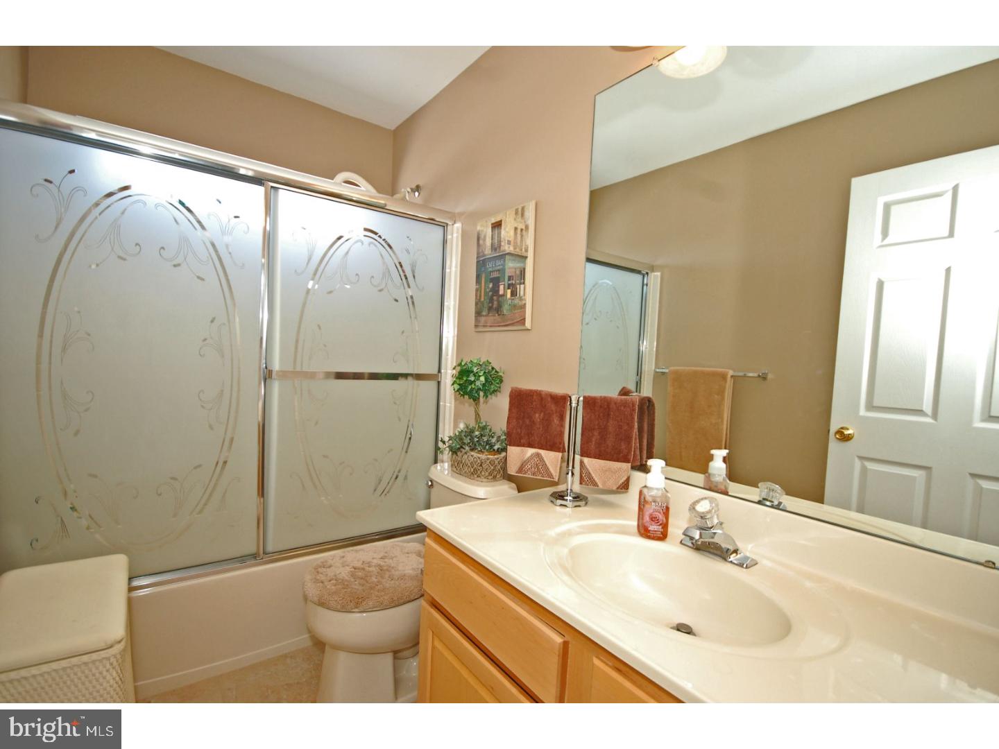 32 Keswick Road East Windsor, NJ 08520 - Photo 19 of 22