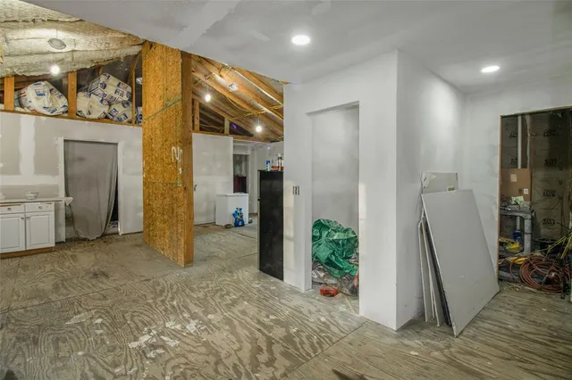 a view of a storage & utility room