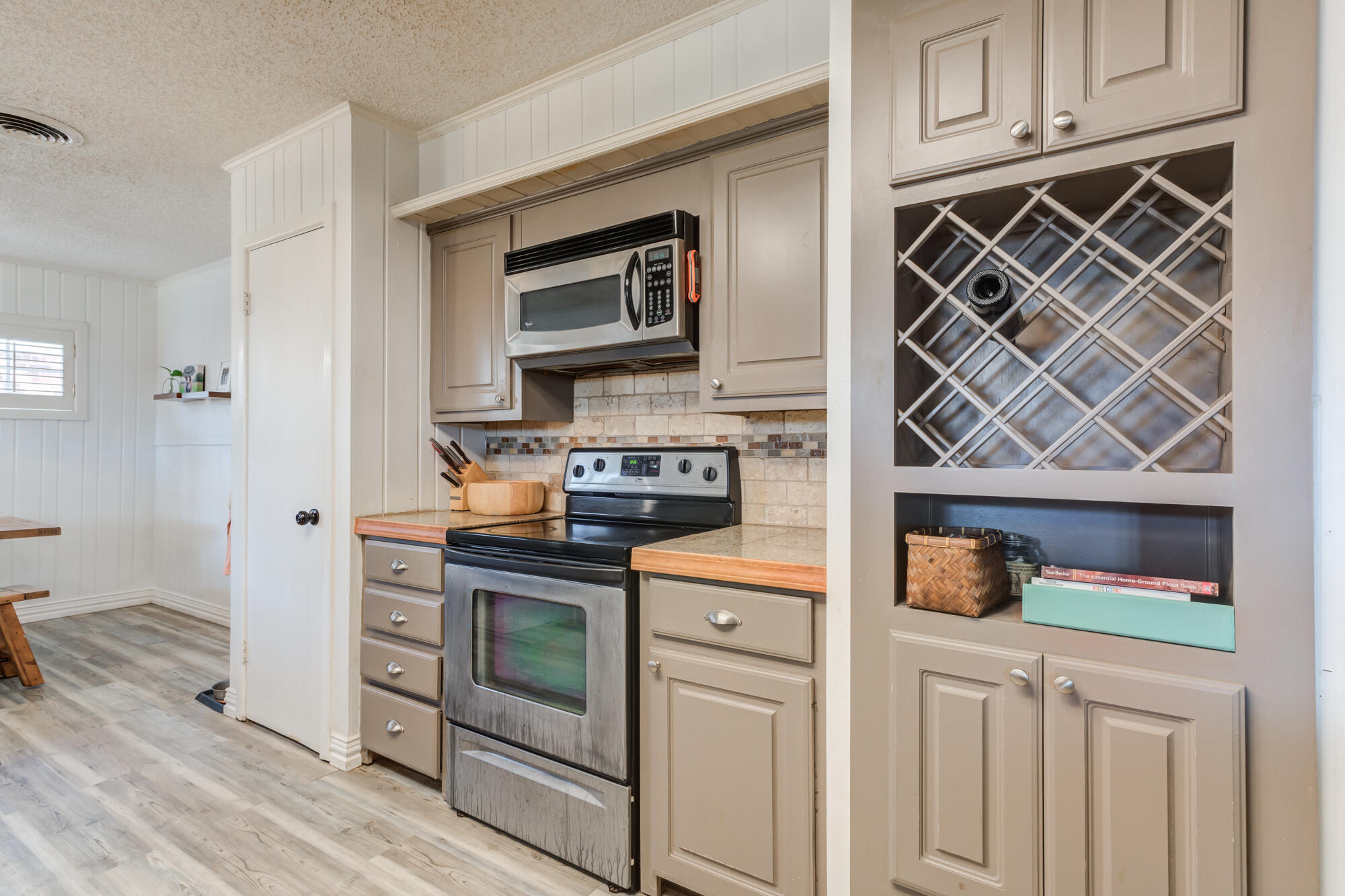 2513 59th Street Lubbock, TX 79413 - Photo 17 of 45 DSC05491_2_3_4_5