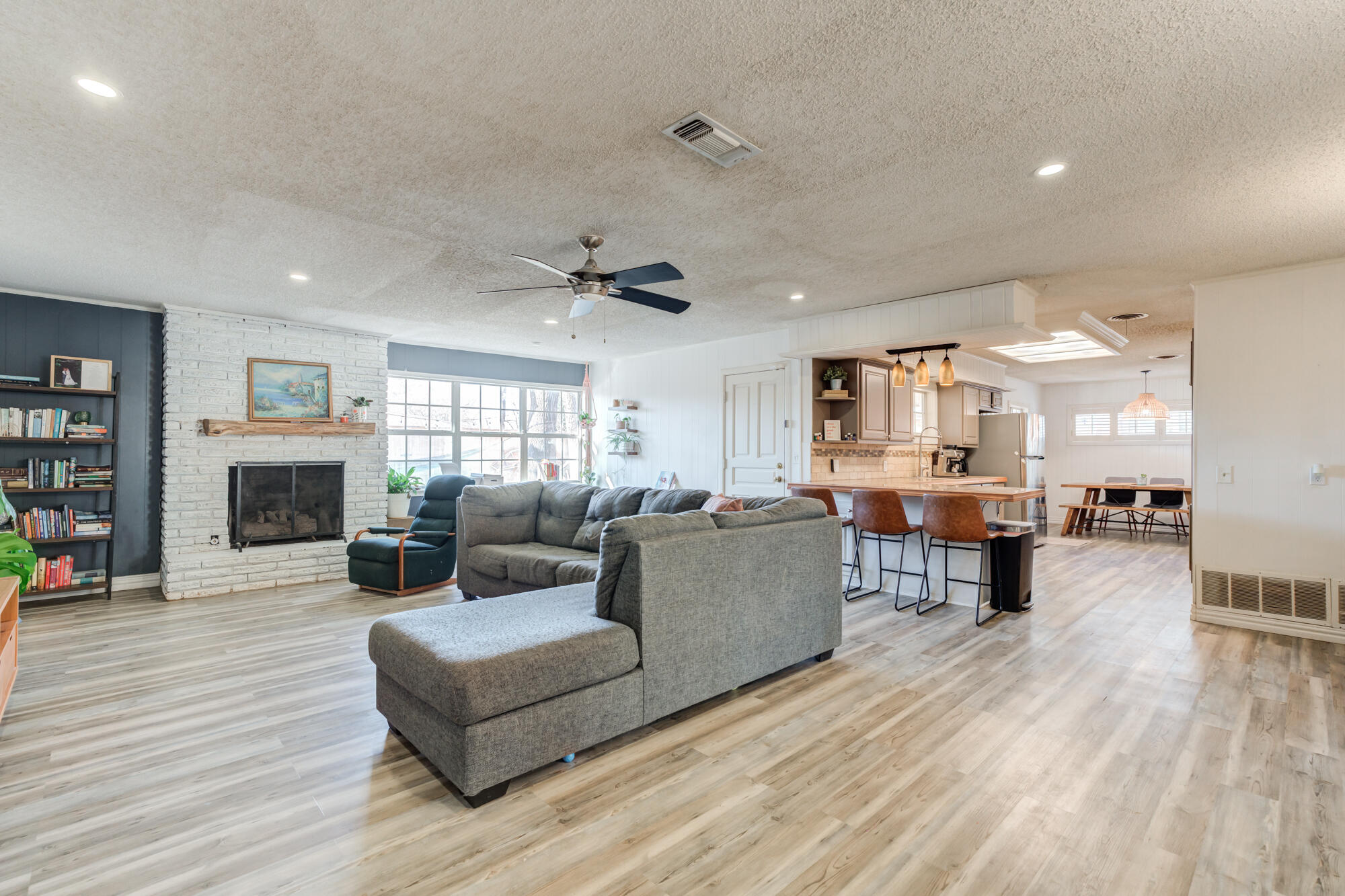 2513 59th Street Lubbock, TX 79413 - Photo 5 of 45 DSC05411_2_3_4_5