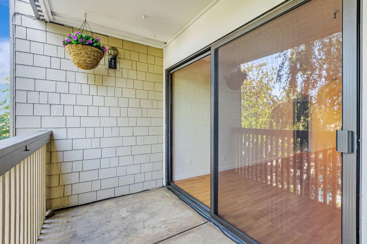 49 Showers Drive, Unit W203 Mountain View, CA 94040 - Photo 28 of 38 a bathroom with a shower