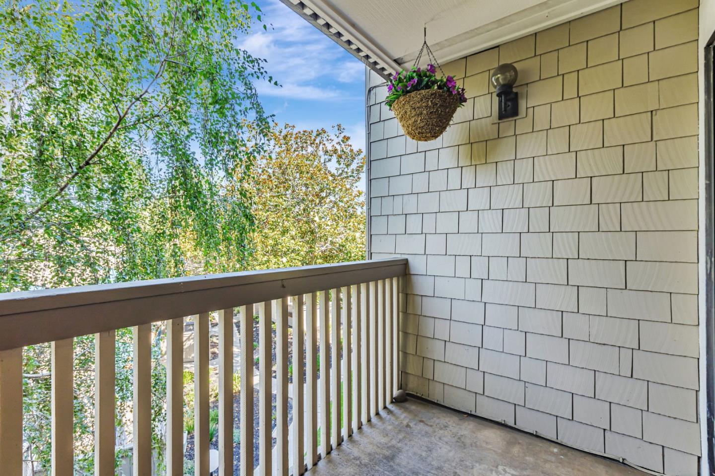 49 Showers Drive, Unit W203 Mountain View, CA 94040 - Photo 29 of 38 a bathroom with a shower