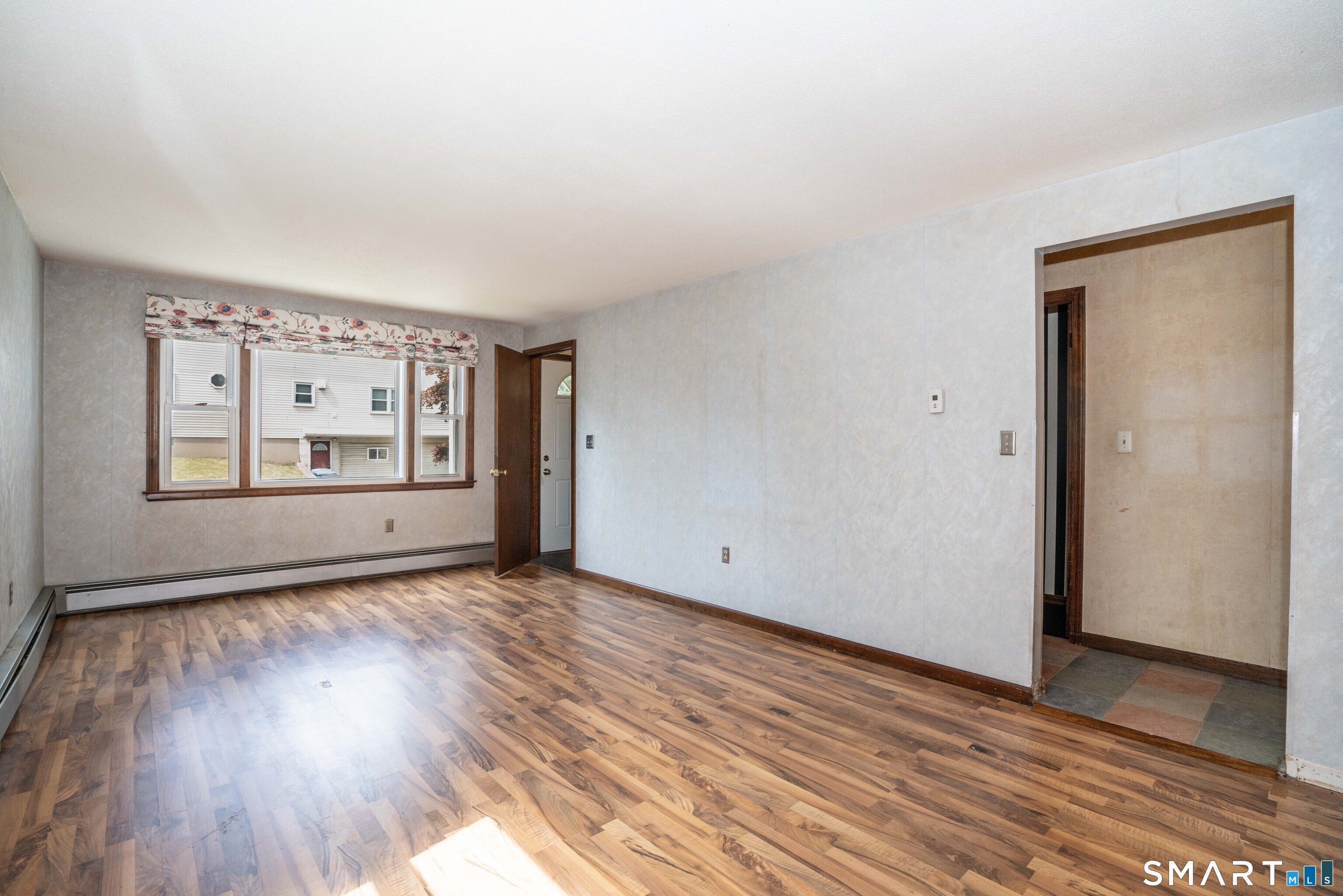 37 Rutherford Street New Britain, CT 06051 - Photo 4 of 24