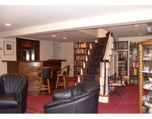 6 Longmeadow Road Hingham, MA 02043 - Photo 8 of 19 Gallery Image 8