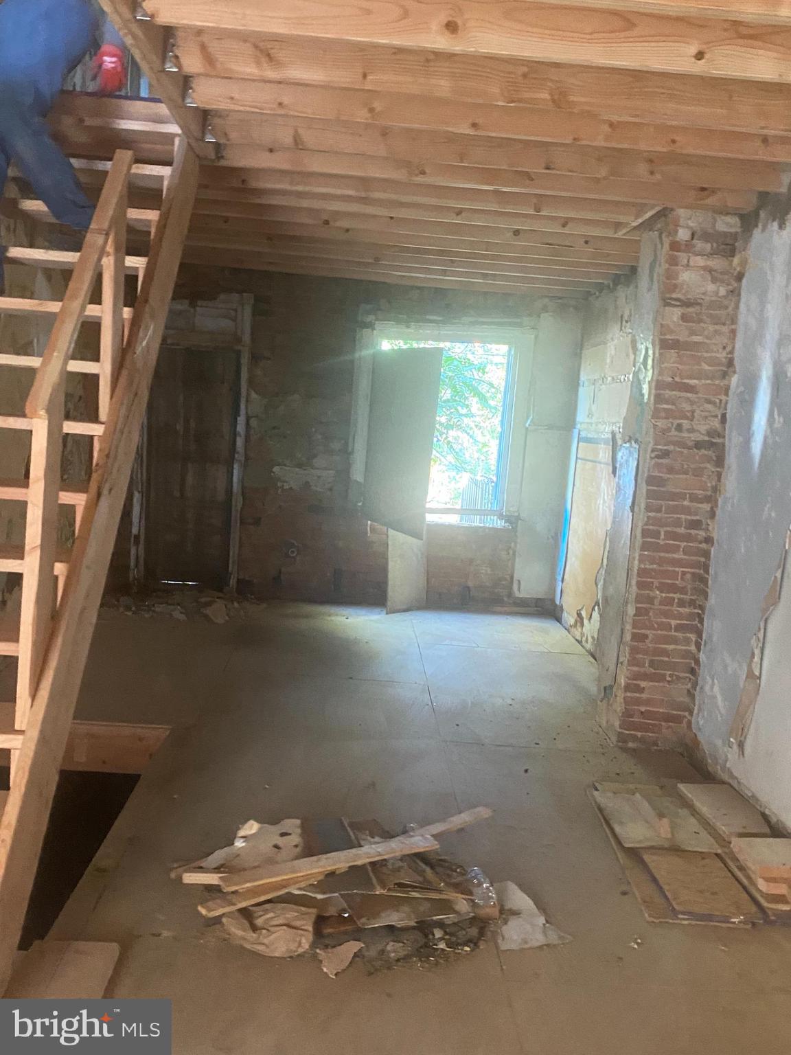 452 Furrow Street Baltimore, MD 21223 - Photo 4 of 9